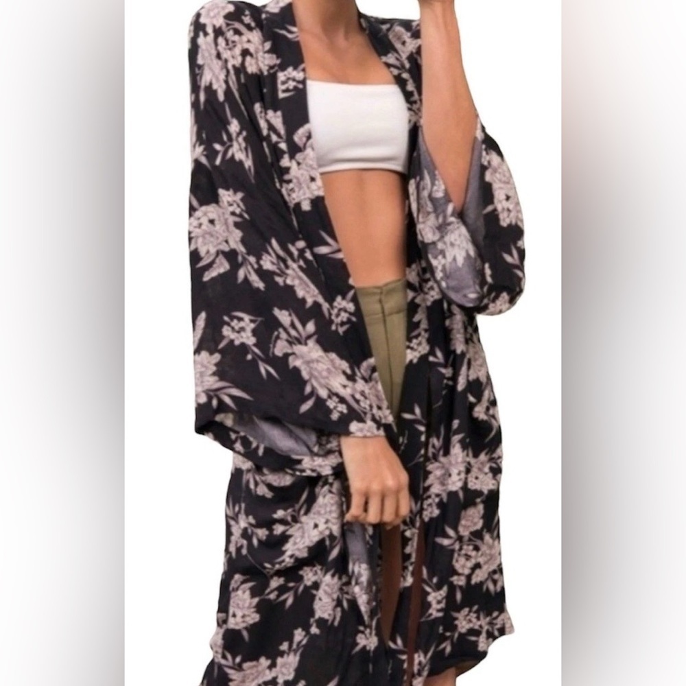 Spiritual Gangster Maya Floral Kimono Robe Bell Sleeve Tie Front Long OS
